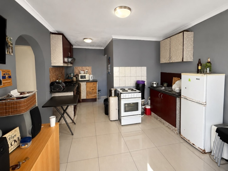 4 Bedroom Property for Sale in Delft South Western Cape